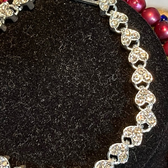 2 heart bracelets one silver and 1 gold colored - Picture 2 of 3